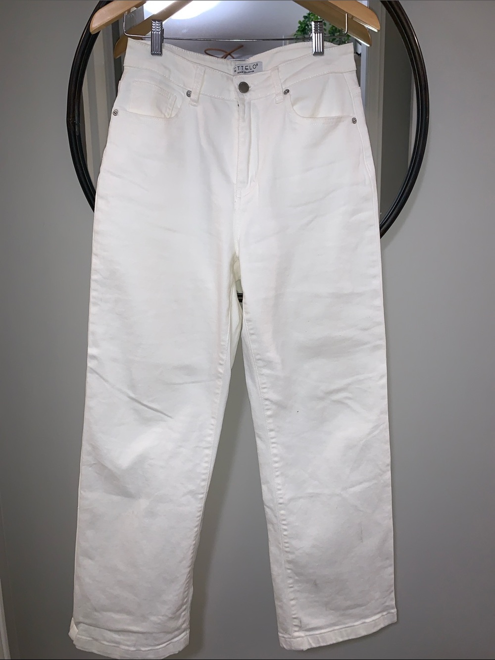 Women’s White Jeans - Ettelo Denim Straight Fit